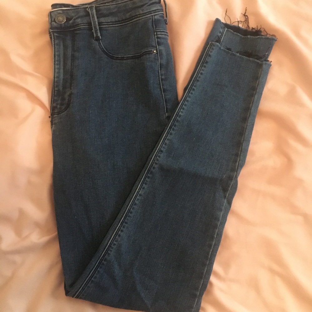 Zara Basic destroyed hem skinny jean Sz 6